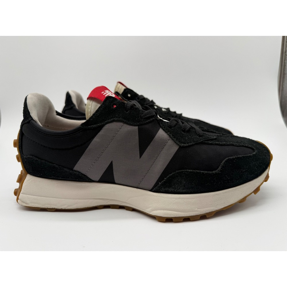 New Balance 327 Sneaker Mens 9.5 Black Excellent Suede Nylon MS327STC